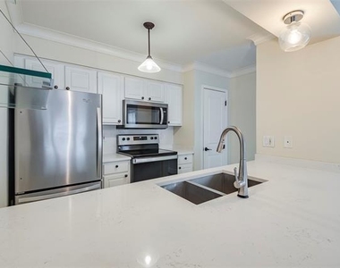 5907 E University Boulevard - Photo Thumbnail 7