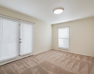 5907 E University Boulevard - Photo Thumbnail 9