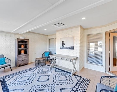 5202 Heatherdale Drive - Photo Thumbnail 30
