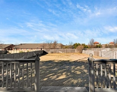 5202 Heatherdale Drive - Photo Thumbnail 34
