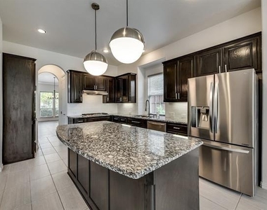 2992 Brianna Drive - Photo Thumbnail 5