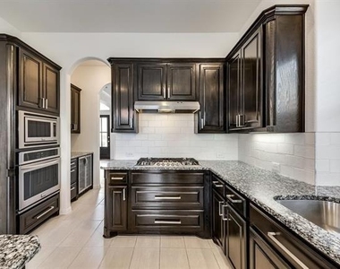 2992 Brianna Drive - Photo Thumbnail 6