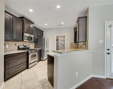 4281 Comanche Drive - Photo Thumbnail 8