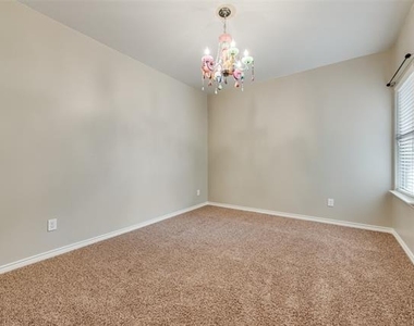 4281 Comanche Drive - Photo Thumbnail 14
