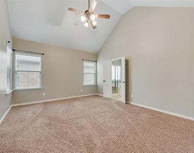 4281 Comanche Drive - Photo Thumbnail 6
