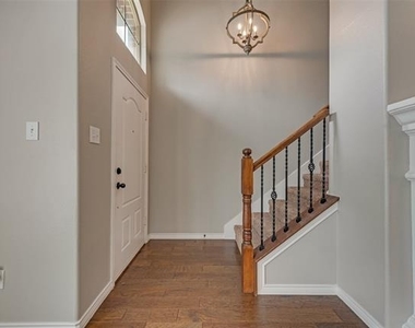 4281 Comanche Drive - Photo Thumbnail 2