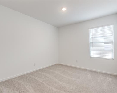 9104 Grackle Place - Photo Thumbnail 13