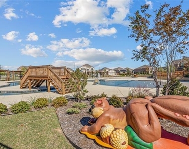 9104 Grackle Place - Photo Thumbnail 22