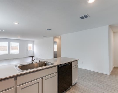 9104 Grackle Place - Photo Thumbnail 6