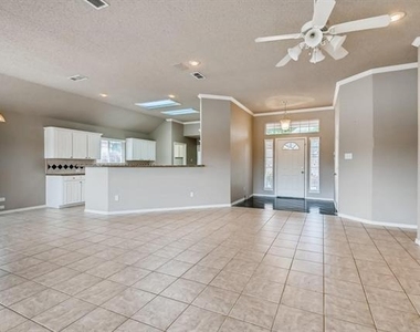 5930 River Bend Drive - Photo Thumbnail 7
