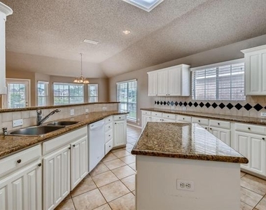 5930 River Bend Drive - Photo Thumbnail 15