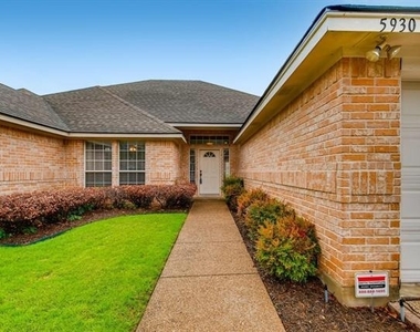 5930 River Bend Drive - Photo Thumbnail 3