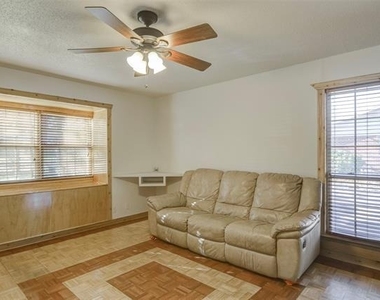1204 King Drive - Photo Thumbnail 3