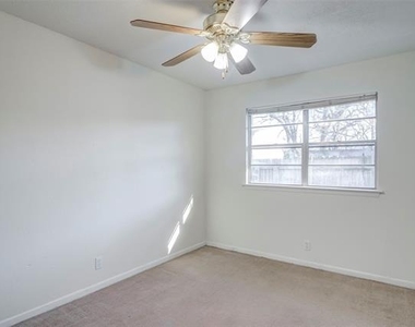 1204 King Drive - Photo Thumbnail 20