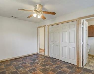 1204 King Drive - Photo Thumbnail 16