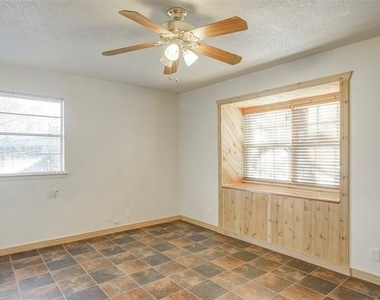 1204 King Drive - Photo Thumbnail 14