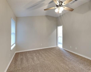 5900 Stone Meadow Lane - Photo Thumbnail 6