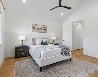 3959 Bowie Lane - Photo Thumbnail 9