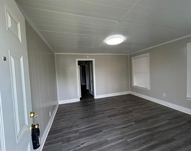 625 Larkin Street - Photo Thumbnail 1