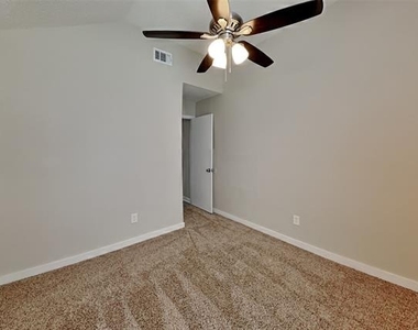 222 Mahogany Drive - Photo Thumbnail 11