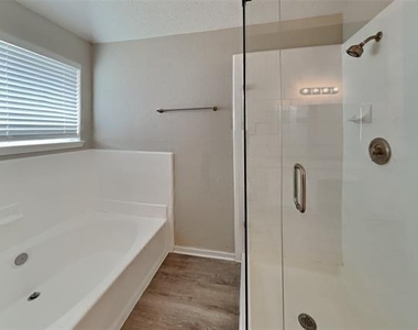 222 Mahogany Drive - Photo Thumbnail 8
