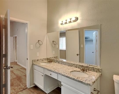 222 Mahogany Drive - Photo Thumbnail 7
