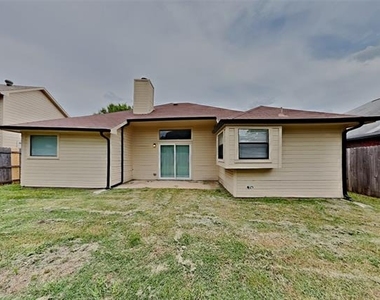 222 Mahogany Drive - Photo Thumbnail 16