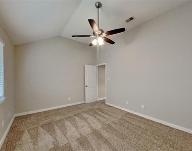 222 Mahogany Drive - Photo Thumbnail 6