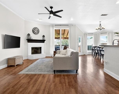 4820 Eagle Trace Drive - Photo Thumbnail 4