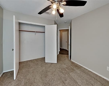 5611 Northstar Lane - Photo Thumbnail 14