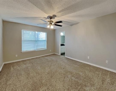 5611 Northstar Lane - Photo Thumbnail 9