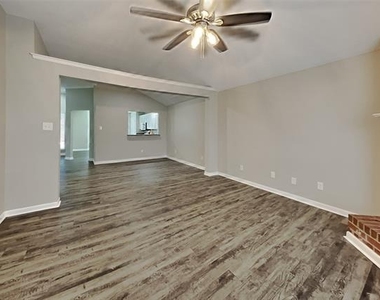 5611 Northstar Lane - Photo Thumbnail 2