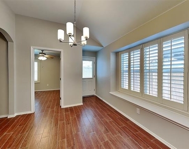 12141 Thicket Bend Drive - Photo Thumbnail 4