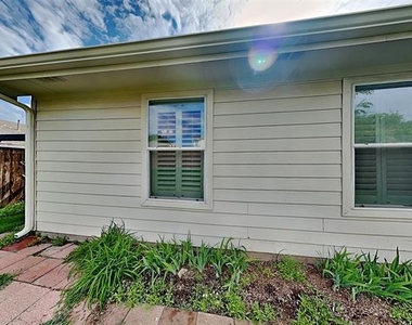 12141 Thicket Bend Drive - Photo Thumbnail 17