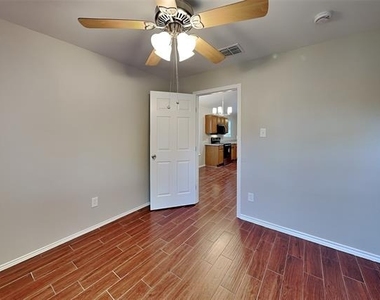12141 Thicket Bend Drive - Photo Thumbnail 16