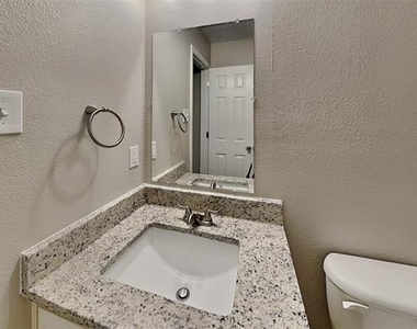 12141 Thicket Bend Drive - Photo Thumbnail 14