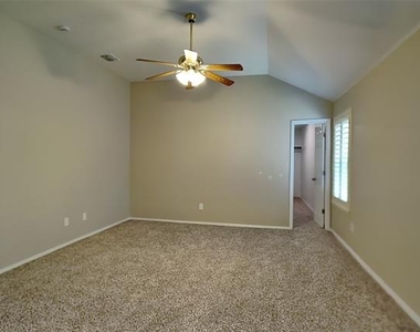 12141 Thicket Bend Drive - Photo Thumbnail 7