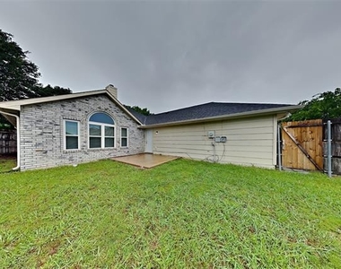 7864 Maiden Lane - Photo Thumbnail 16