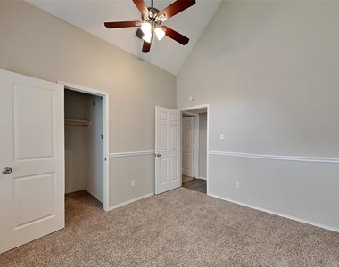 7864 Maiden Lane - Photo Thumbnail 12