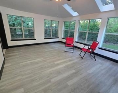 715 N Deerfield Circle - Photo Thumbnail 13