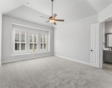 7581 Sevie Lane - Photo Thumbnail 17