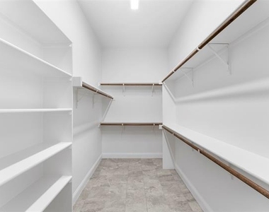 7581 Sevie Lane - Photo Thumbnail 22
