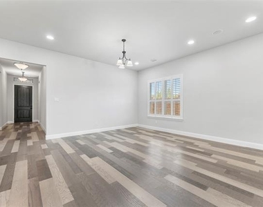 7581 Sevie Lane - Photo Thumbnail 5