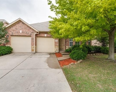 16420 White Rock Boulevard - Photo Thumbnail 1