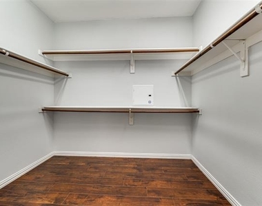16420 White Rock Boulevard - Photo Thumbnail 17