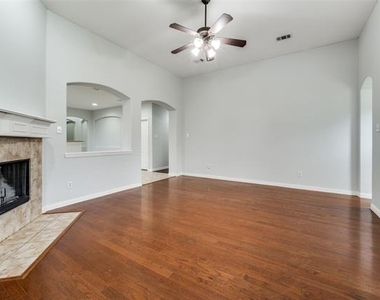 16420 White Rock Boulevard - Photo Thumbnail 12