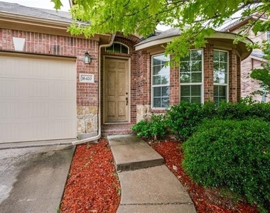 16420 White Rock Boulevard - Photo Thumbnail 2
