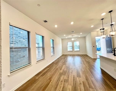 6619 Baritone Court - Photo Thumbnail 3