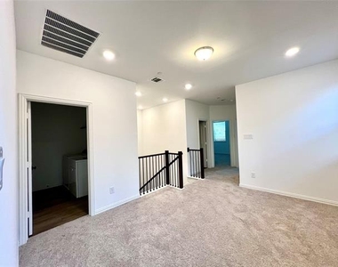 6619 Baritone Court - Photo Thumbnail 9