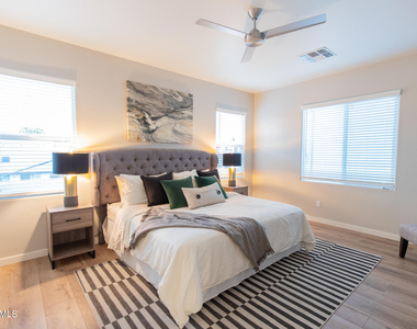 3705 E Flower Street - Photo Thumbnail 14